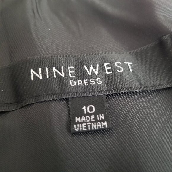 Nine West Purple & Black Fit n Flare Floral Print Dress Sz 10 - Picture 15 of 16